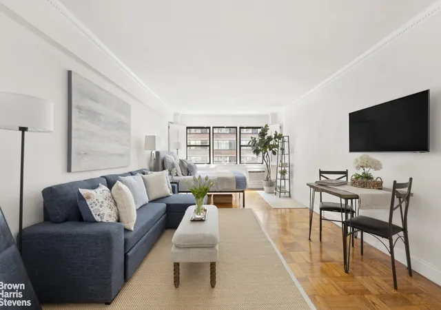 Homes for sale in New York City, NY | 333 E 75th St #8D, New York City, NY 10021 | MLS# RLS20103754