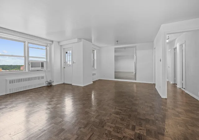 2nd image of 3135 Johnson Ave #11J, Bronx, NY 10463 | MLS# RLS20103844