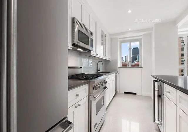 Photo 4 of House for sale at 200 E 66th Street #C1605, New York, NY 10065 | MLS# RLS20103846 | Listing updated on 2026-07-15