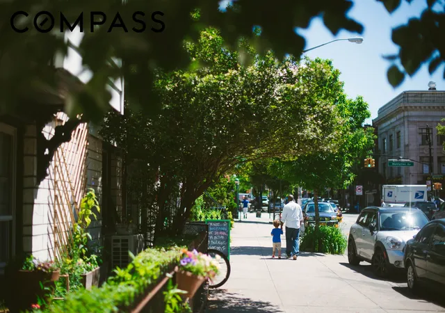 2nd image of 1059 Manhattan Ave, New York City, NY 11222