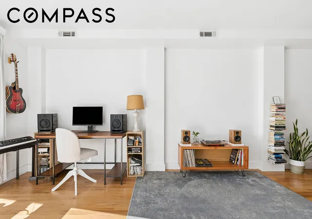 2nd image of 1059 Manhattan Ave #4C, New York City, NY 11222 | MLS# RLS20104007