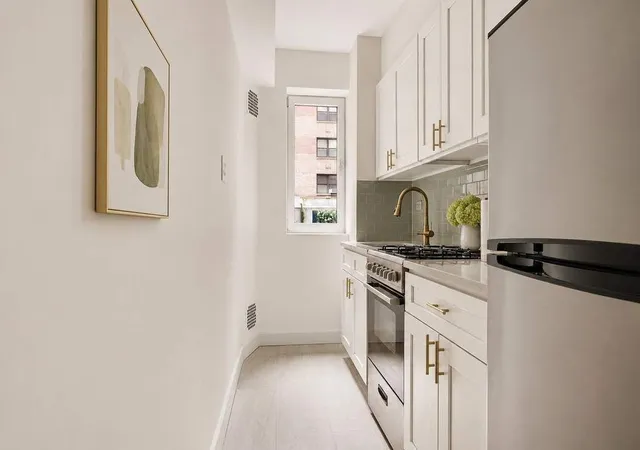 Photo 3 of Condo for sale at 120 Central Park S #3D, New York, NY 10019 | MLS# RLS20104019 | Listing updated on 2026-07-16