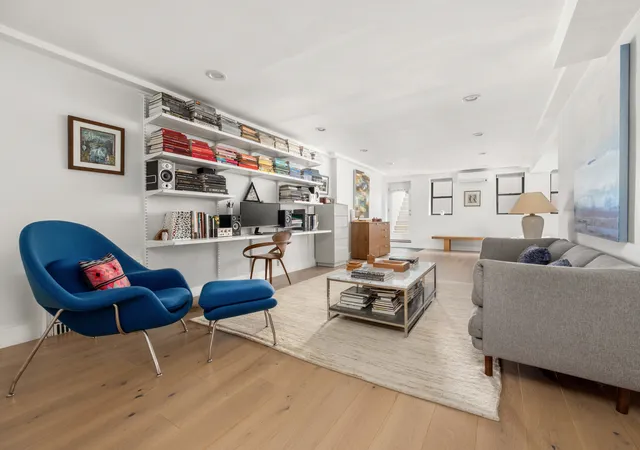4th image of 83 Woodhull St, New York City, NY 11231