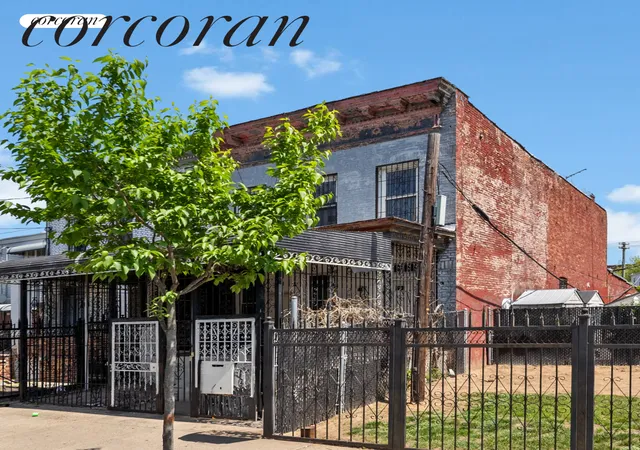 2nd image of 589 Hinsdale St, Brooklyn, NY 11207 | MLS# RLS20104142