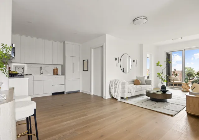 3rd image of 379 Ocean Pkwy #7B, New York City, NY 11218 | MLS# RLS20104165