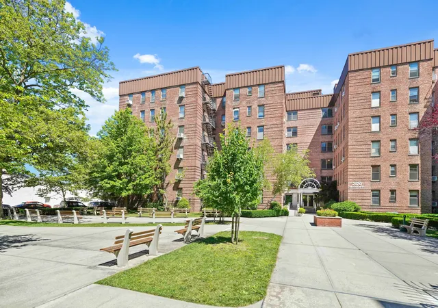 1st image of 2190 Brigham St #3G, Brooklyn, NY 11229 | MLS# RLS20104220