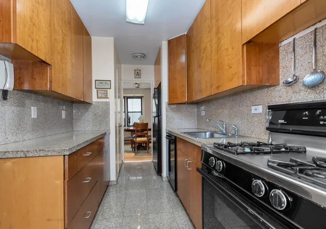 Photo 5 of House for sale at 220 E 54th Street #5E, New York City, NY 10022 | MLS# RLS20104251 | Listing updated on 2026-08-27