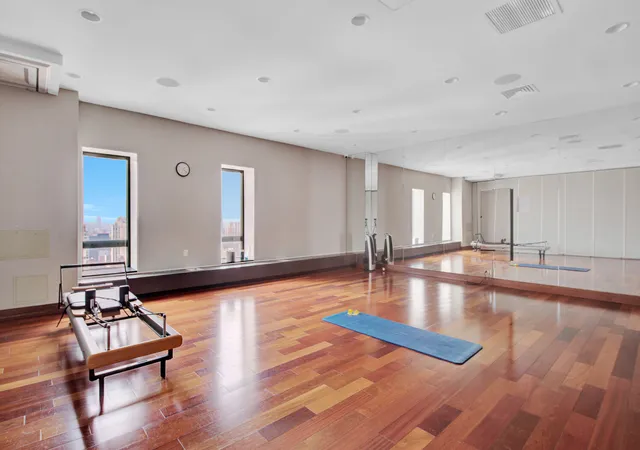 5th image of 530 E 76Th St, New York, NY 10021