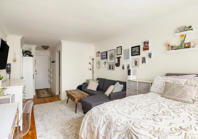 2nd image of 311 E 75th St #4C, New York, NY 10021 | MLS# RLS20104259