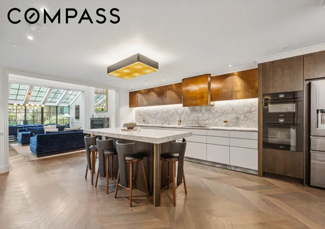 4th image of 241 E 48Th St, New York City, NY 10017 | MLS# RLS20104288