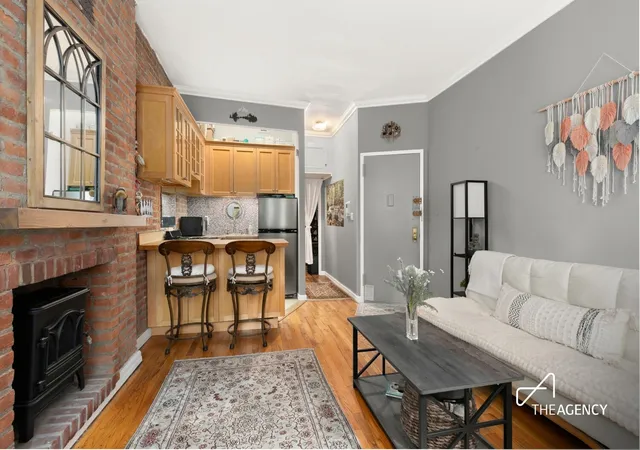 Homes for sale in New York City, NY | 227 E 87th St #3B, New York City, NY 10128 | MLS# RLS20104368