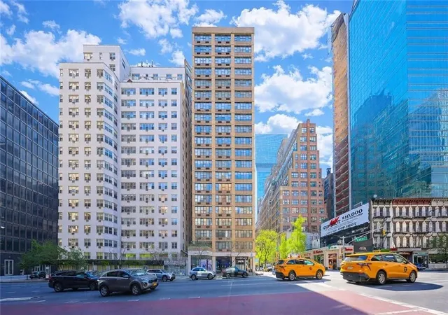 1st image of 301 E 45Th St, New York City, NY 10017