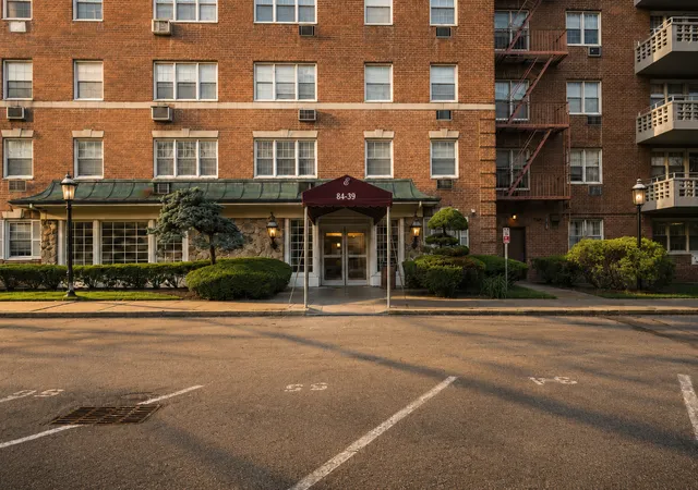 15th image of 84 39 153rd Ave #4J, Howard Beach, NY 11414 | MLS# RLS20104612