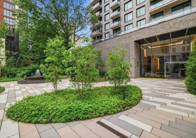 20th image of 45 30 Pearson St #17C, Long Island City, NY 11101 | MLS# RLS20104639