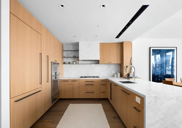 Photo 3 of Condo for sale at 50 Brg Park Dr #22C, New York City, NY 11201 | MLS# RLS20104657 | Listing updated on 2026-08-02
