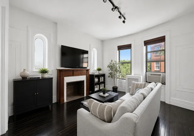 13th image of 411 Clinton St #5, New York City, NY 11231 | MLS# RLS20104714
