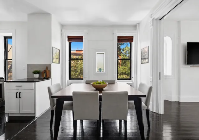 4th image of 411 Clinton St, New York City, NY 11231