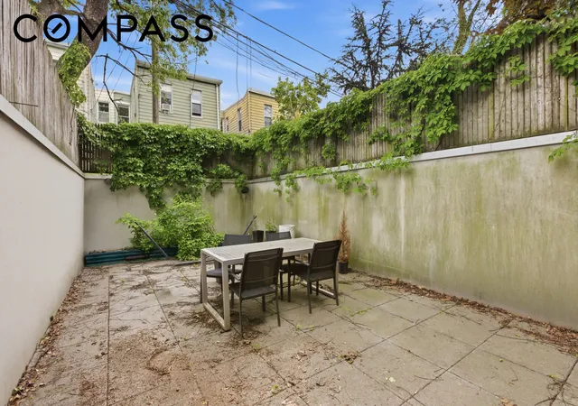 13th image of 146 Diamond St, Brooklyn, NY 11222 | MLS# RLS20104730