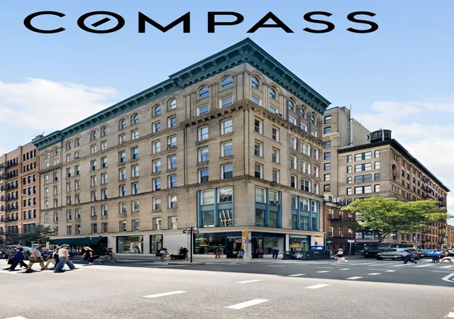 2nd image of 54 Bleecker St, New York City, NY 10012