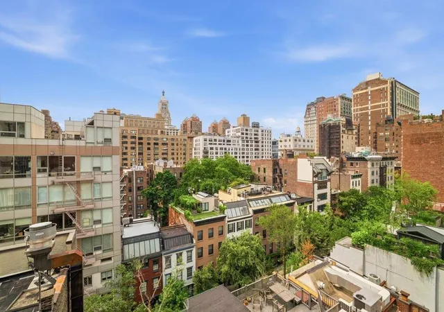2nd image of 32 Gramercy Park S #10A, New York City, NY 10003 | MLS# RLS20104741