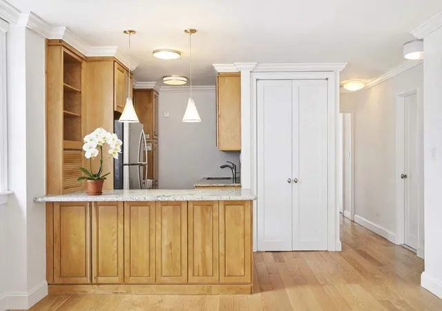 5th image of 32 Gramercy Park S #10A, New York City, NY 10003 | MLS# RLS20104741