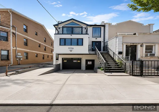 Photo 1 of Multi family home for sale at 926 E 99th Street, Brooklyn, NY 11236 | MLS# RLS20104760 | Listing updated on 2026-10-08