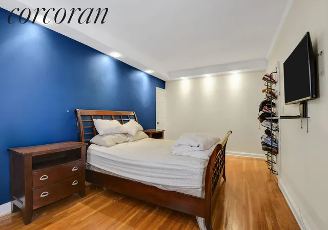2nd image of 657 E 26Th St, New York City, NY 11210
