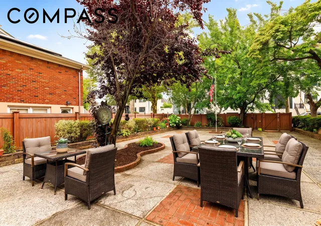 27th image of 15 Allendale Rd, New York City, NY 10305 | MLS# RLS20104851
