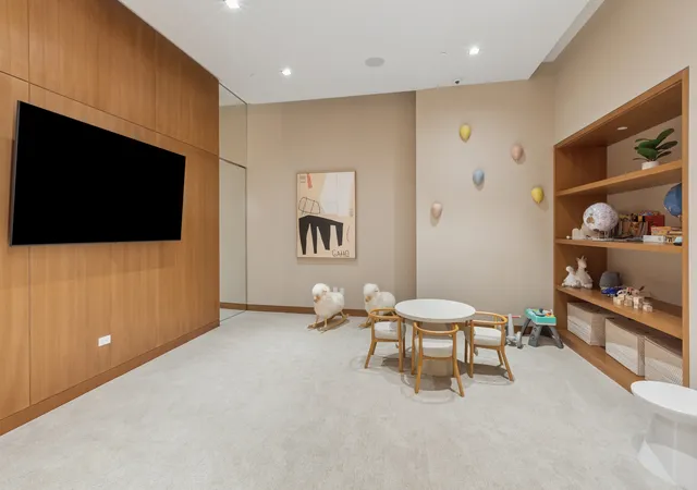 2nd image of 611 W 56Th St, New York, NY 10019