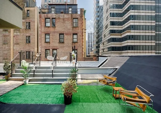 2nd image of 50 Pine St, New York City, NY 10005