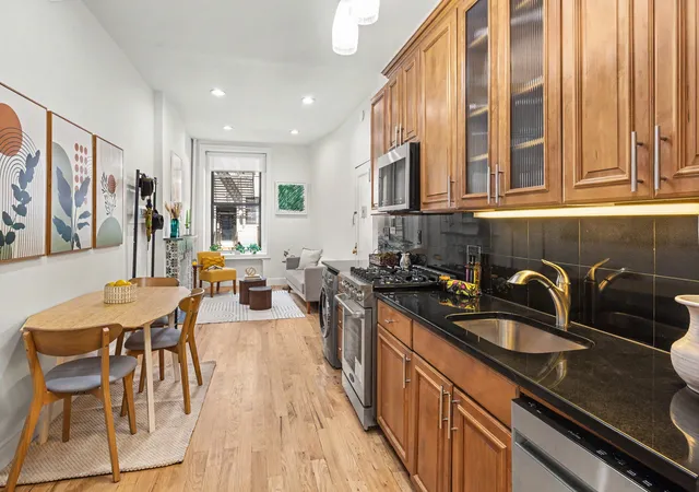 10th image of 514 E 82nd St #1W, New York City, NY 10028 | MLS# RLS20104908