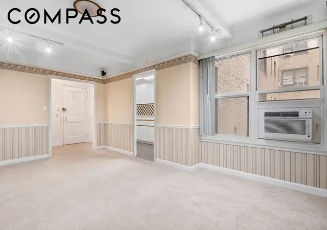 1st image of 70 Remsen St #2I, New York City, NY 11201 | MLS# RLS20104957