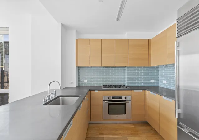 3rd image of 310 W 52Nd St #36J, New York City, NY 10019 | MLS# RLS20105047