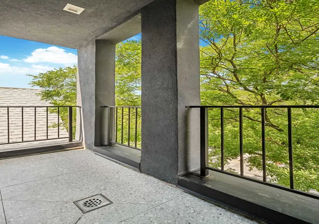 5th image of 246 Maple St, New York City, NY 11225
