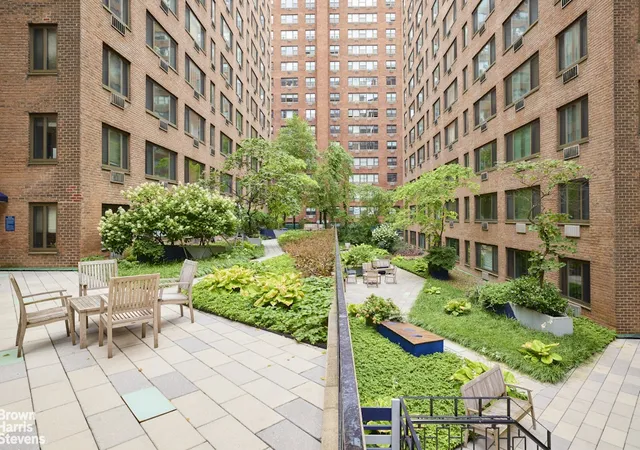 Photo 4 of House for sale at 425 E 63rd Street #W5C, New York, NY 10065 | MLS# RLS20105137 | Listing updated on 2026-08-27