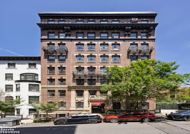 2nd image of 615 W 113Th St, New York City, NY 10025