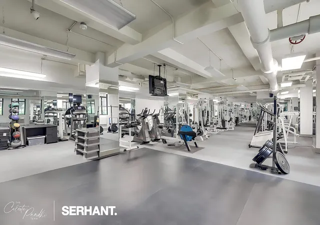 2nd image of 320 E 42Nd St, New York, NY 10017