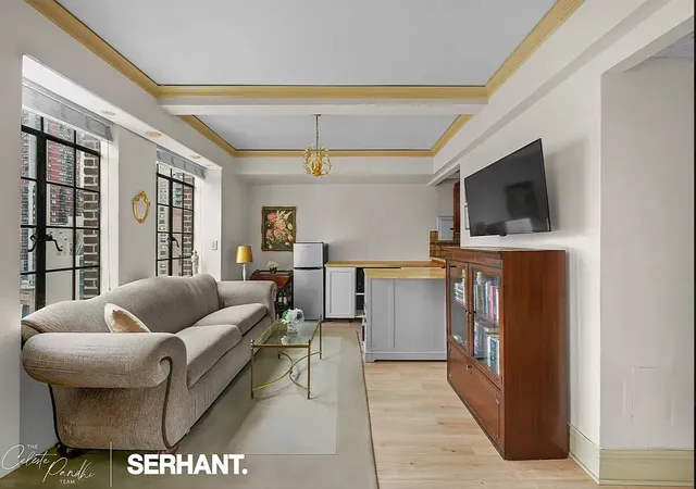 2nd image of 320 E 42nd St #2318, New York, NY 10017 | MLS# RLS20105366