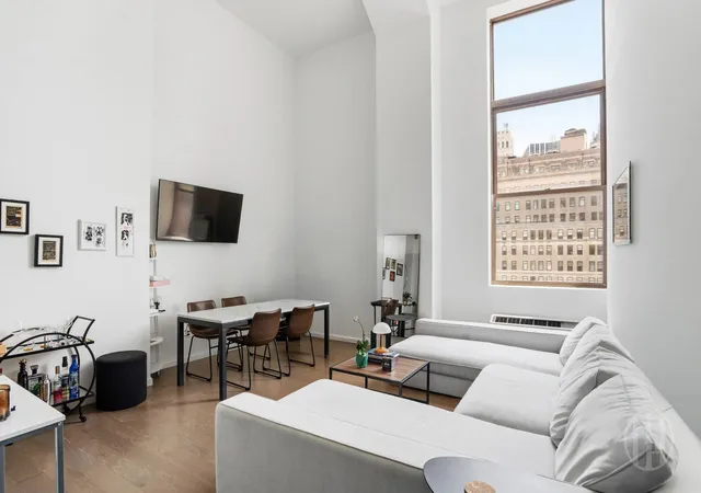 3rd image of 20 West St #23J, New York City, NY 10004 | MLS# RLS20105369