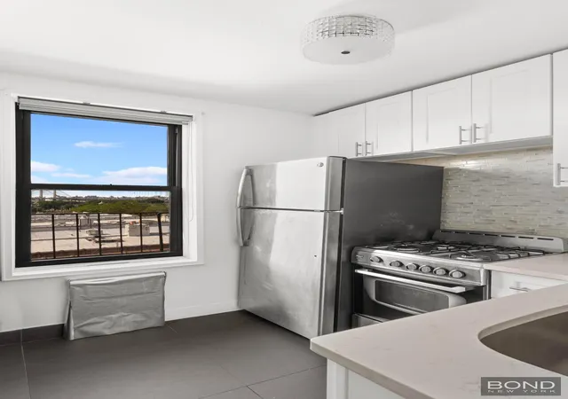 3rd image of 50-21 39Th Pl #4H, New York City, NY 11104 | MLS# RLS20105377