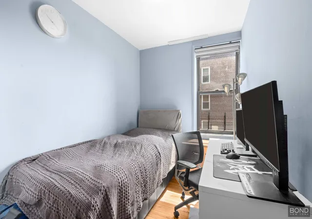 5th image of 50-21 39Th Pl #4H, New York City, NY 11104 | MLS# RLS20105377