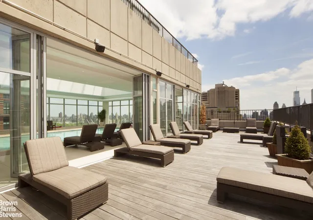 2nd image of 30 W 63Rd St, New York City, NY 10023