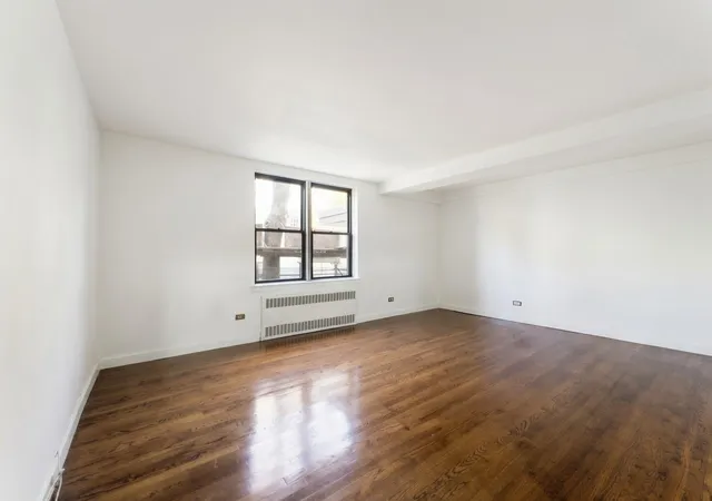 2nd image of 3535 Kings College Pl #1E, New York City, NY 10467 | MLS# RLS20105389