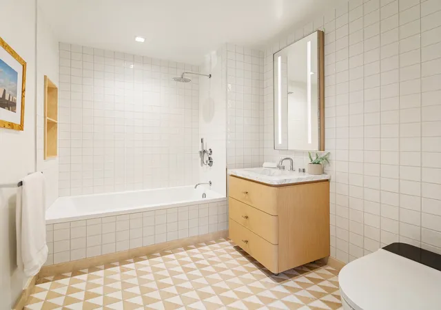 3rd image of 24 01 Queens Plz N #403, Long Island City, NY 11101 | MLS# RLS20105465