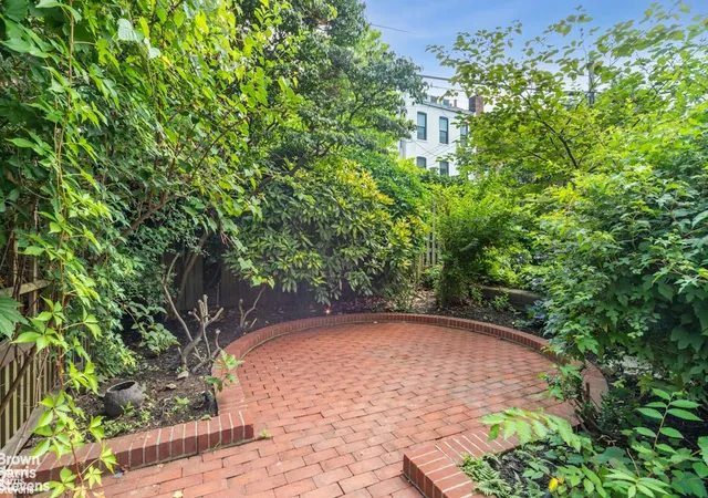 23rd image of 611 2nd St, Brooklyn, NY 11215 | MLS# RLS20105505
