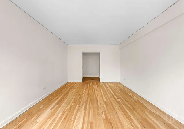 5th image of 141-27 79Th Ave #2F, Flushing, NY 11367 | MLS# RLS20105506
