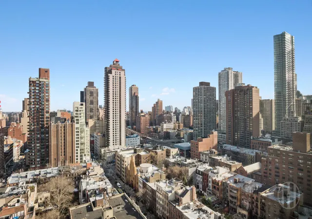 5th image of 200 E 62Nd St #22D, New York City, NY 10065 | MLS# RLS20105550