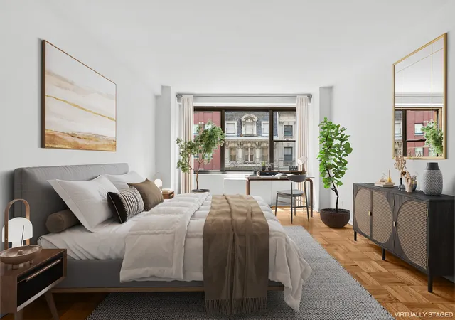 2nd image of 35 E 38Th St, New York City, NY 10016