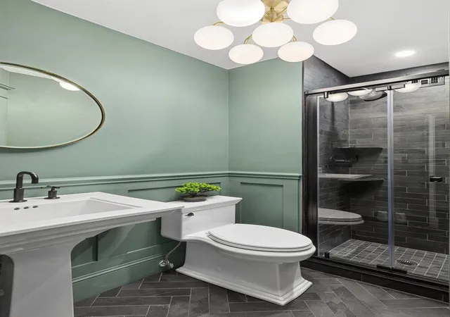 2nd image of 329 W 89Th St, New York City, NY 10024