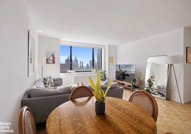 3rd image of 30 W 61St St #25B, New York City, NY 10023 | MLS# RLS20105714